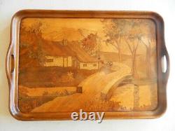 Grand plateau noyer marquetterie (Nancy) dim. 45 x 63 cm. Signé